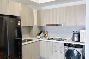 Gravit8 @ Klang South