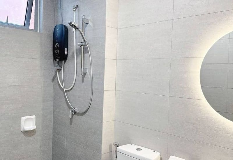 Gravit8 @ Klang South