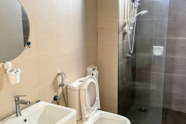 Adria Residence @ Gravit8