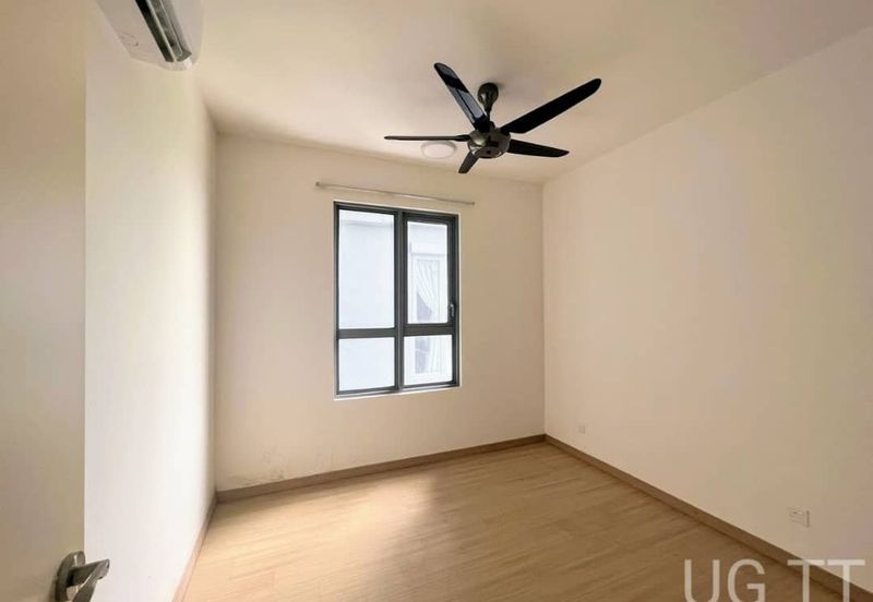 Adria Residence @ Gravit8