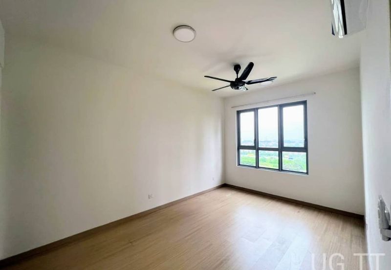 Adria Residence @ Gravit8