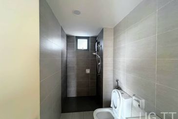 Adria Residence @ Gravit8