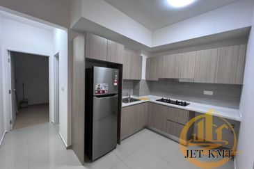 Gravit8 @ Klang South