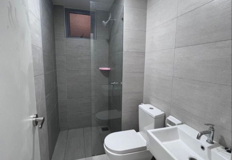 Gravit8 @ Klang South