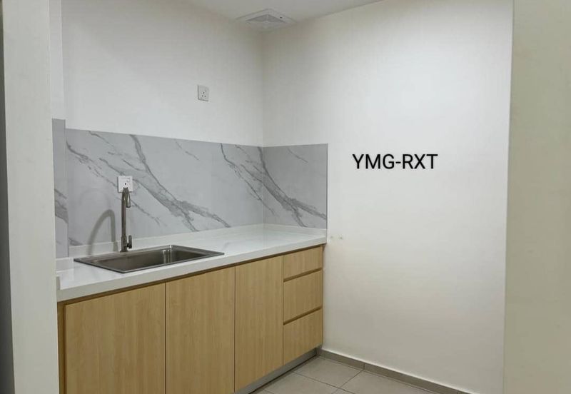 The Tresor @ Gravit 8 *