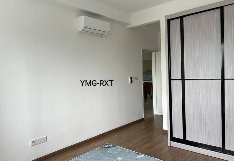 The Tresor @ Gravit 8 *