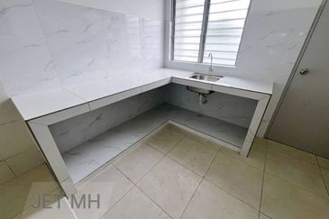 Taman Jenjarom Permai