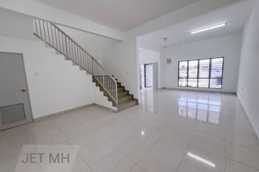 Taman Jenjarom Permai