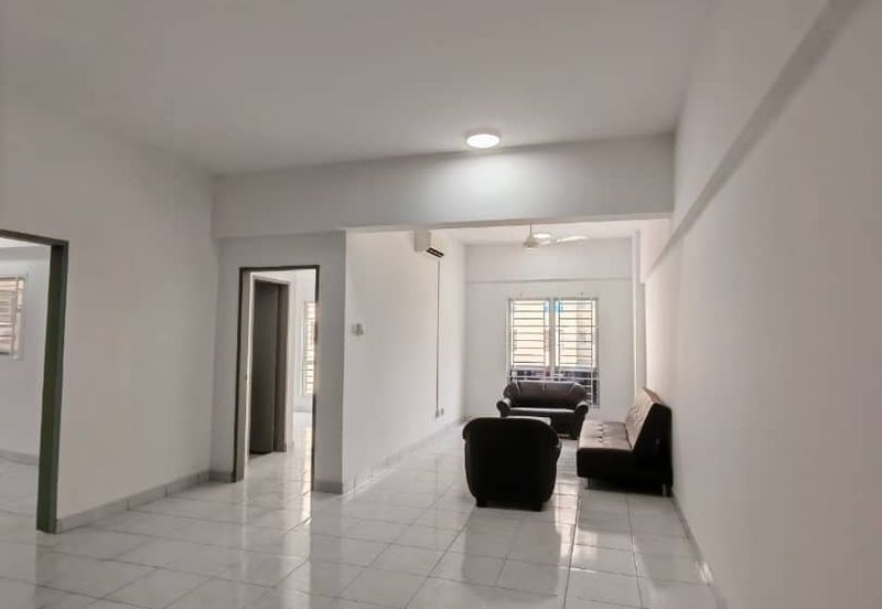 Trifolia 1 Apartment