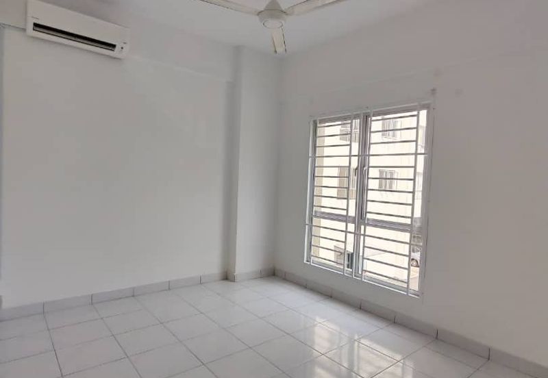 Trifolia 1 Apartment