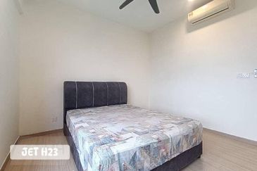 Gravit8 @ Klang South