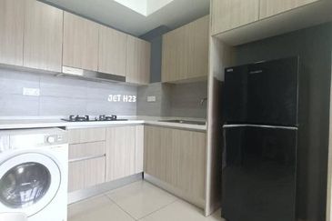 Gravit8 @ Klang South