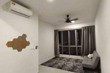 Gravit8 @ Klang South