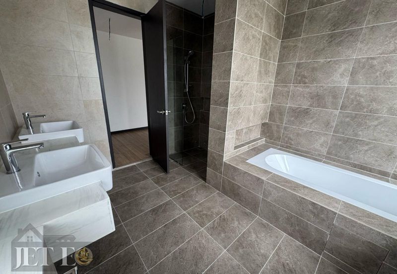 Bandar Tropicana Aman