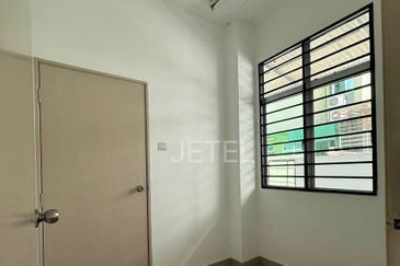 Taman Ehsan Jaya, Pendamaran