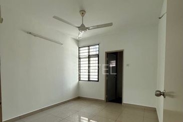 Taman Ehsan Jaya, Pendamaran