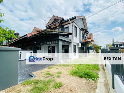 Bandar Bukit Raja Klang 2 Storey End Lot Fully Extended House For Sales , Selangor, Klang