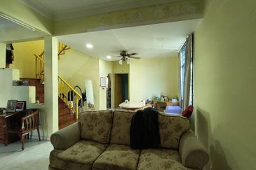 To Sale Taman bersatu kulai, semi D