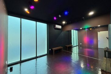 Akademik Suite @ Mount Austin