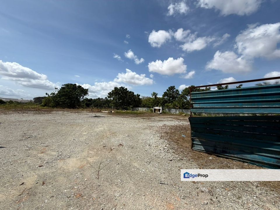 To Sale converted light industrial land, Johor, Senai