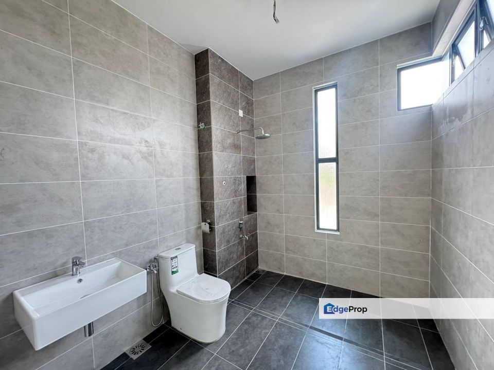 To Sale 2 Storey Cluster House, Raintree Residences, indahpura kulai, Johor, Kulai