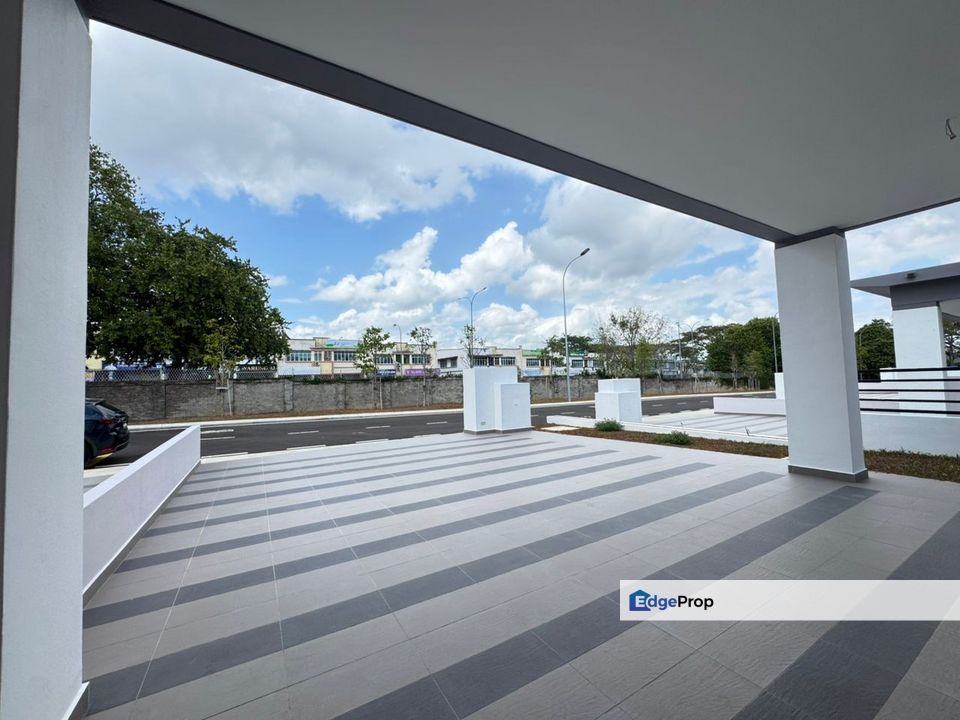 To Sale 2 Storey Cluster House, Raintree Residences, indahpura kulai, Johor, Kulai