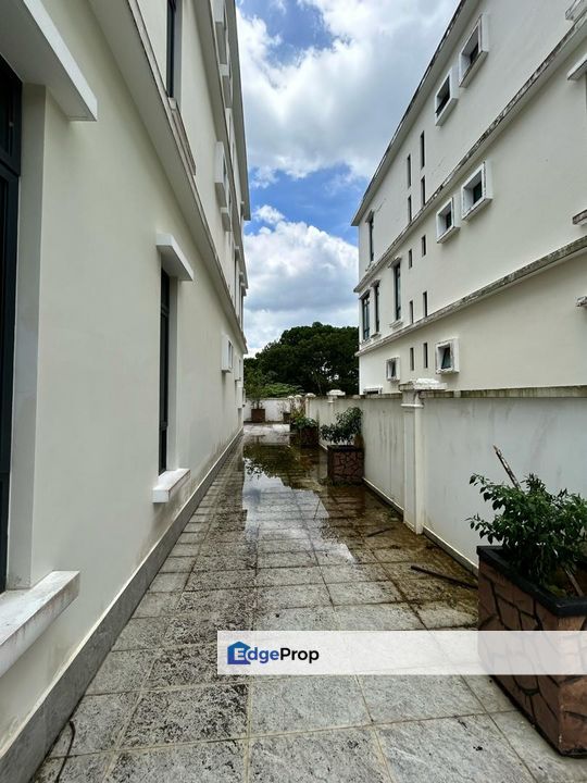 To Sale Villa Laguna Heights bungalow, JB, Johor, Johor Bahru