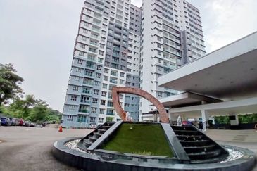 Seasons Luxury Apartments @ Amara Larkin