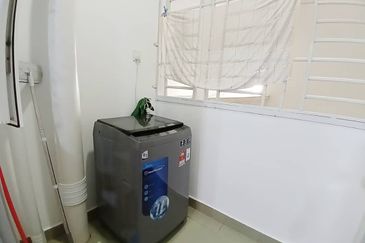 Seasons Luxury Apartments @ Amara Larkin