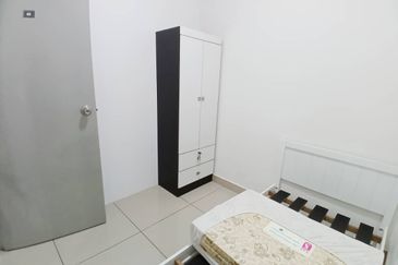 Seasons Luxury Apartments @ Amara Larkin