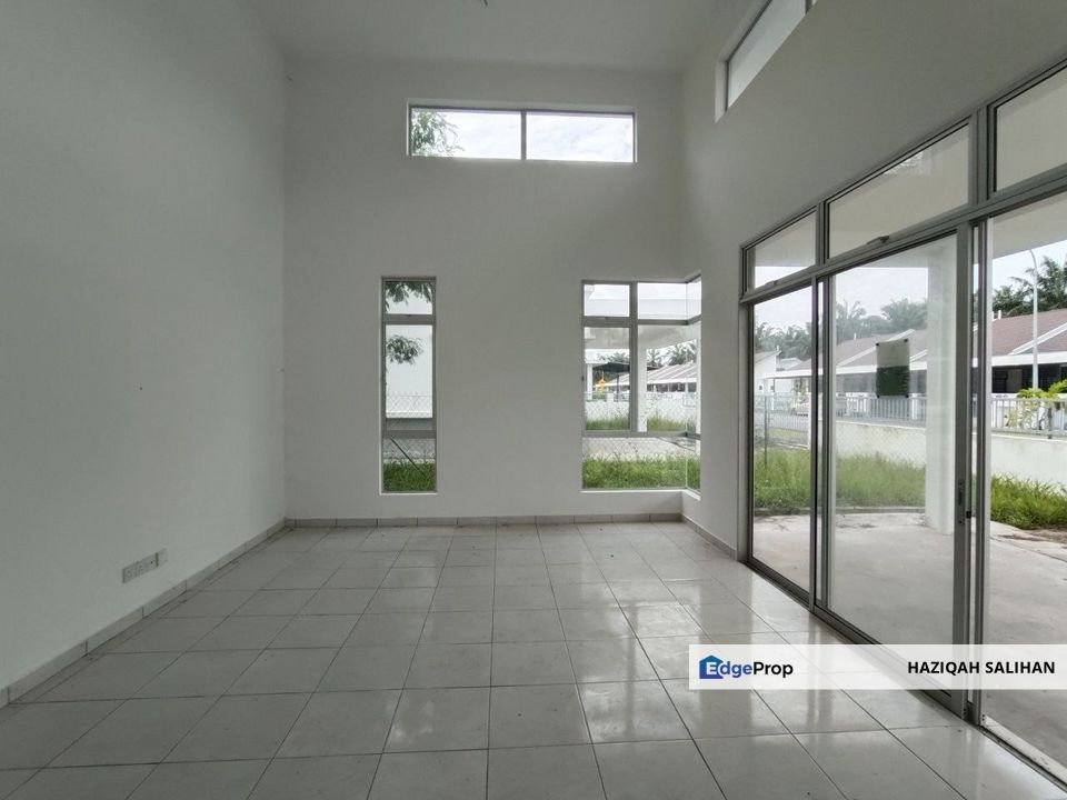 FOR SALE {READY TO MOVE, LIMITED UNIT} Spacious SEMI-D Single Storey Bukit Changgang, Selangor, Kuala Langat