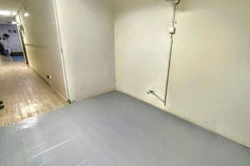 FOR RENT Shoplot Office Taman Bunga Kantan Kajang