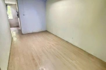 FOR RENT Shoplot Office Taman Bunga Kantan Kajang