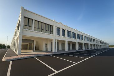 FOR RENT NEW 2-Storey Shop Lot Serene Square Serene Heights Bangi