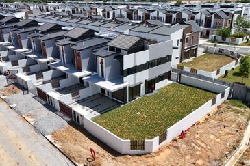 FOR SALE {NEW PROJECT} Premium Double-Storey Terrace Near EcoHill Walk & EcoHill Taipan Semenyih