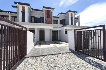FOR SALE {NEW PROJECT} Premium Double-Storey Terrace Near EcoHill Walk & EcoHill Taipan Semenyih