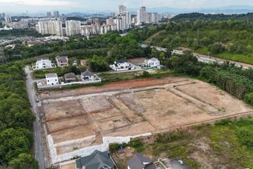 🔥 PREMIUM BUNGALOW LOTS FOR SALE – ADJACENT TO PRESINT 17, PUTRAJAYA 🔥
