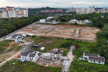 🔥 PREMIUM BUNGALOW LOTS FOR SALE – ADJACENT TO PRESINT 17, PUTRAJAYA 🔥