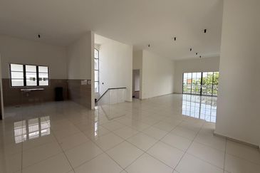 FOR SALE {Brand New} 1.5-Storey Bungalow in Semenyih’s Fastest-Growing Township