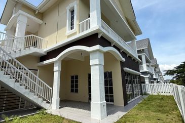 FOR SALE {Brand New} 1.5-Storey Bungalow in Semenyih’s Fastest-Growing Township