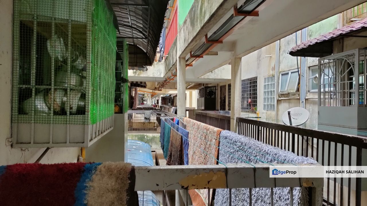 FOR SALE FLAT TAMAN WILAYAH SELAYANG 13/2 SELAYANG, Selangor, Selayang