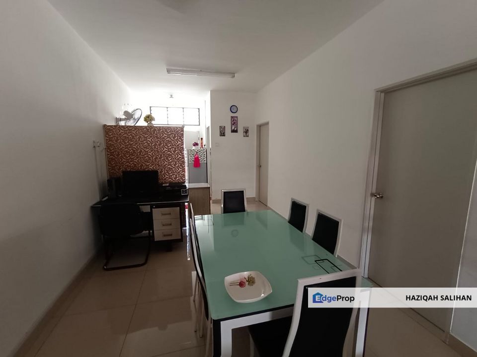 WELL MAINTAIN SINGLE STOREY ALBURY 1 BANDAR MAHKOTA HILLS LENGGENG FOR SALE, Selangor, Semenyih