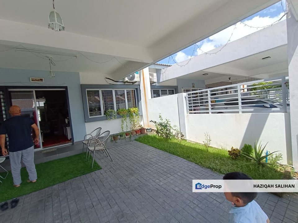 WELL MAINTAIN SINGLE STOREY ALBURY 1 BANDAR MAHKOTA HILLS LENGGENG FOR SALE, Selangor, Semenyih