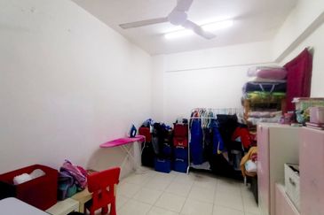 Green Suria Apartment