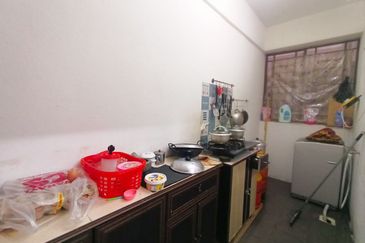 Green Suria Apartment