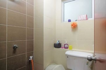 Green Suria Apartment