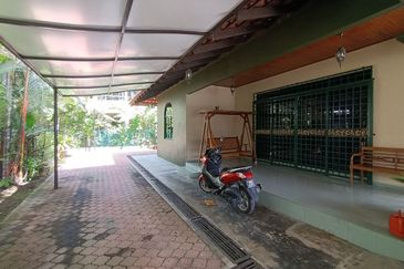 Jalan Mawar Putih 1 