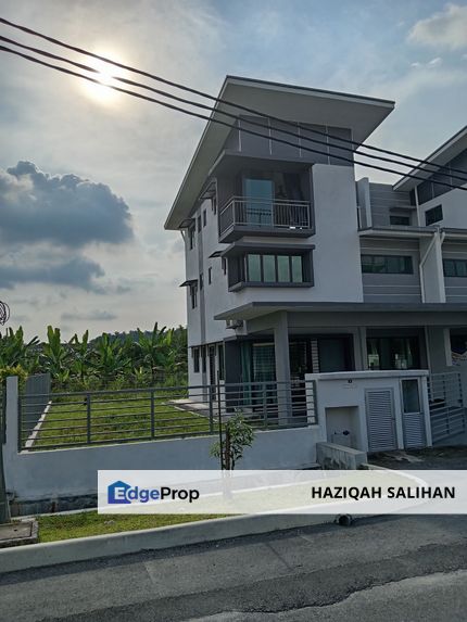 FOR RENT 3 Storey Semi-Detached (SemiD) Taman Sentosa Damai Kajang Selangor, Selangor, Kajang
