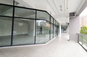 Q Avenue, Queensville