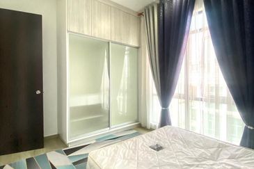 Kenwingston Square Garden